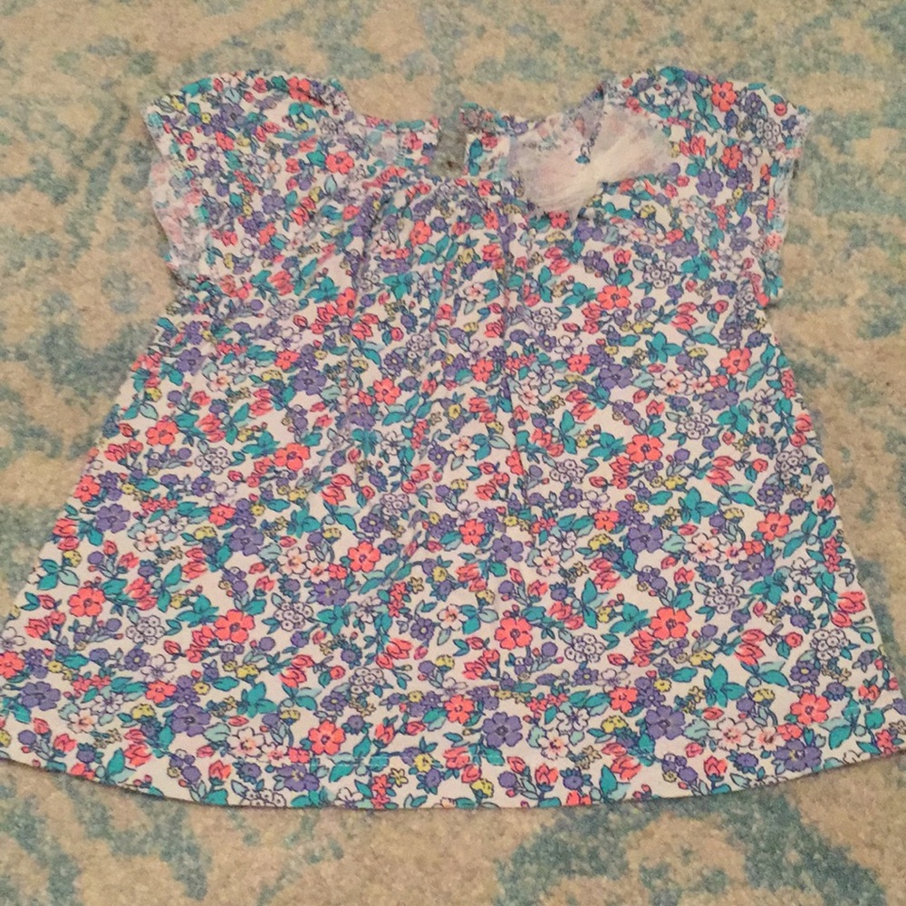 Girls 24 month shirt sleeve carters top